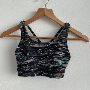 Size 6 Lululemon sports bra.